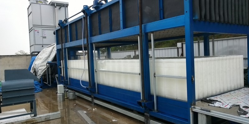 Usine à glace industrielle en bloc à évaporation directe de 20 tonnes